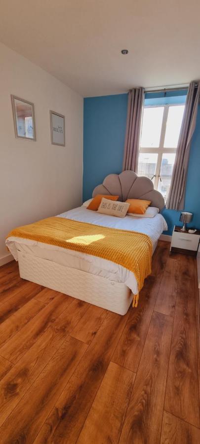 Modern And Spacious Swansea Centre Apartment Екстер'єр фото